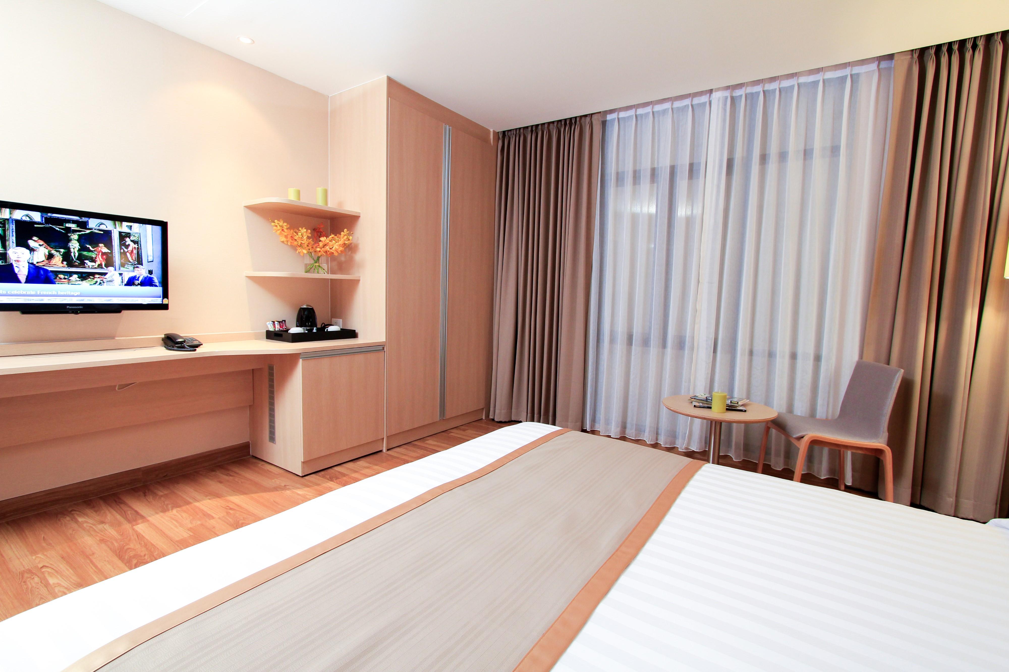 Petals Inn Bangkok Exterior photo