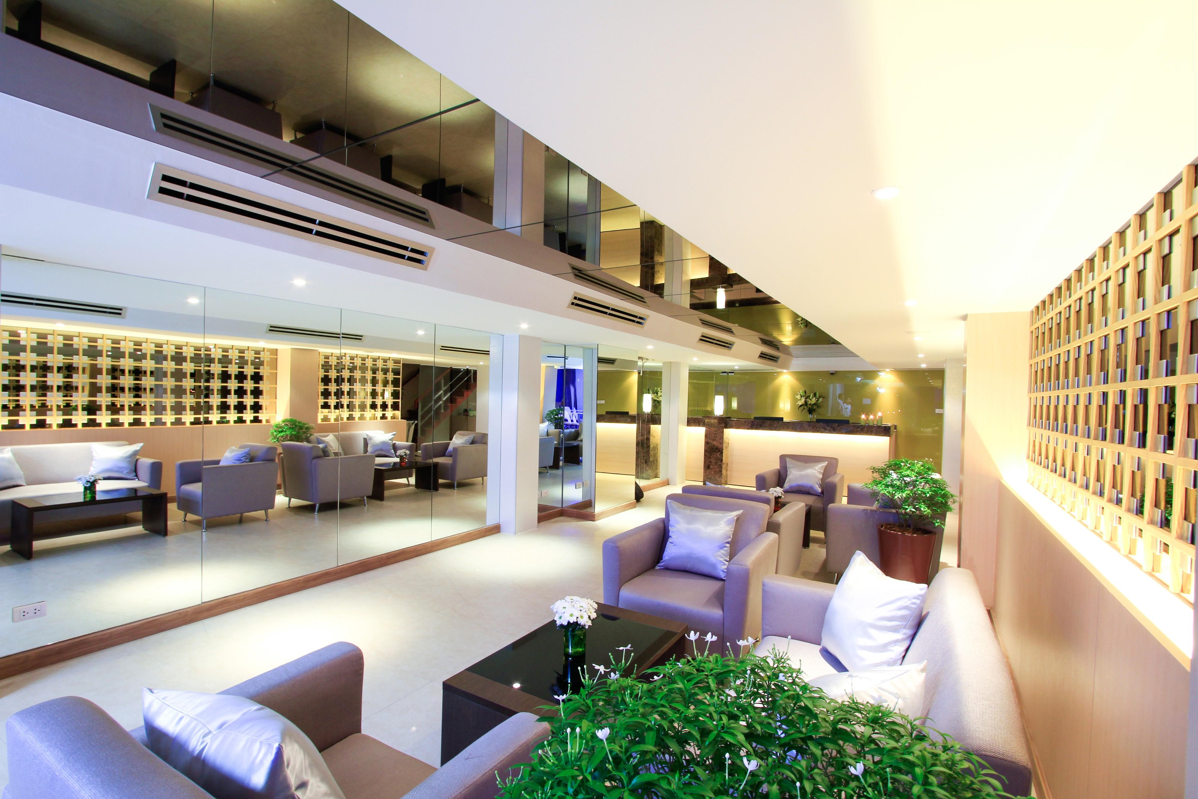 Petals Inn Bangkok Exterior photo