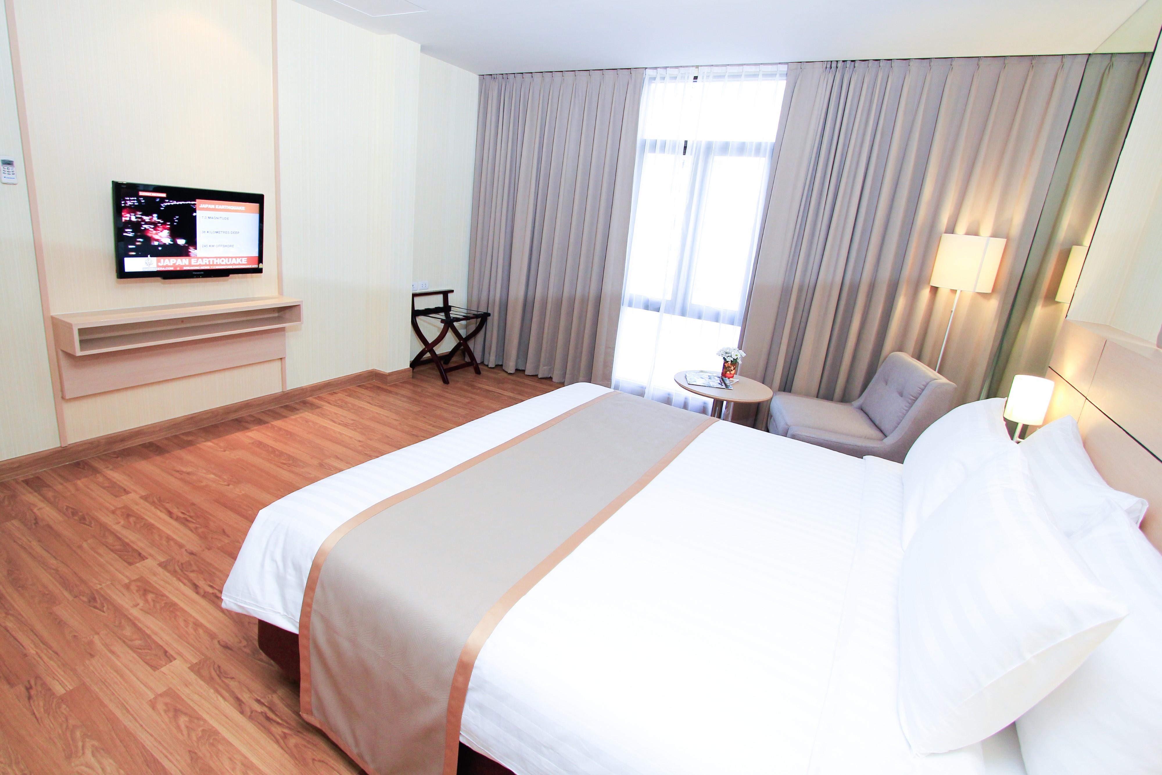 Petals Inn Bangkok Exterior photo